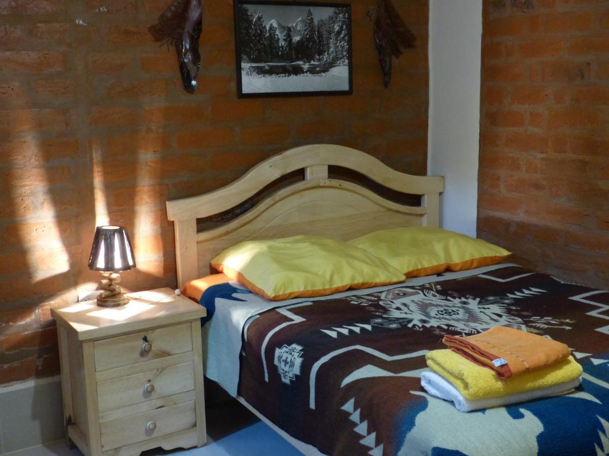 Hostal La Casa Amarilla City Bed and Breakfast Baños Esterno foto